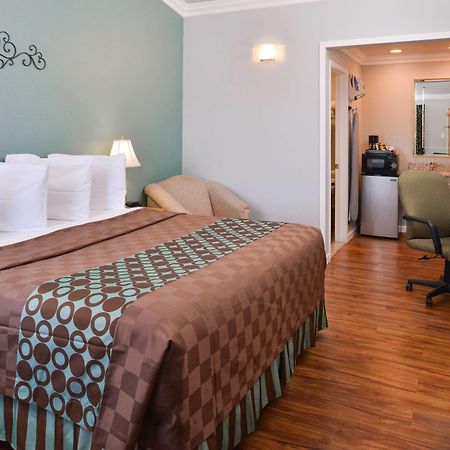 Americas Best Value Inn Los Banos Bagian luar foto