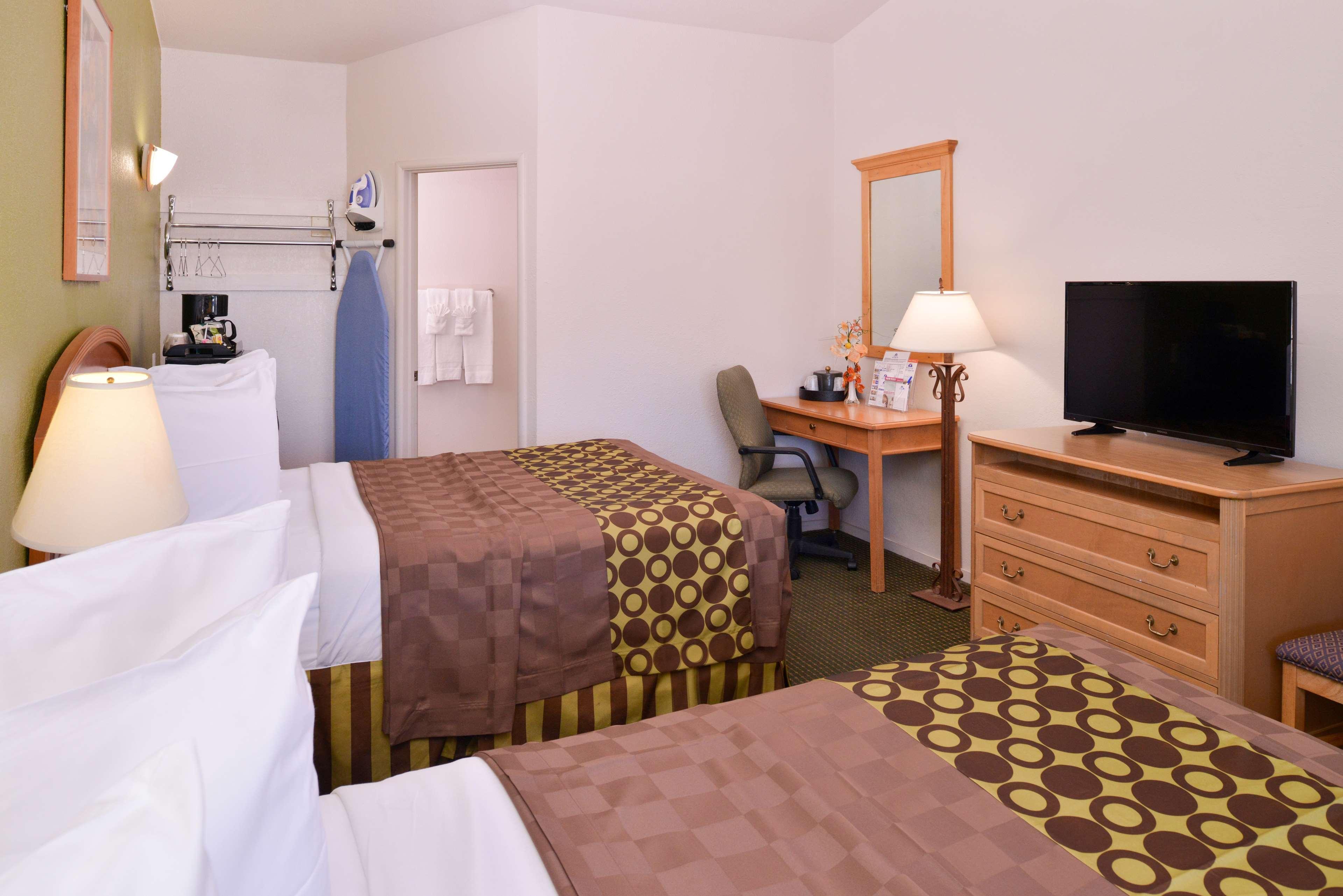 Americas Best Value Inn Los Banos Bagian luar foto