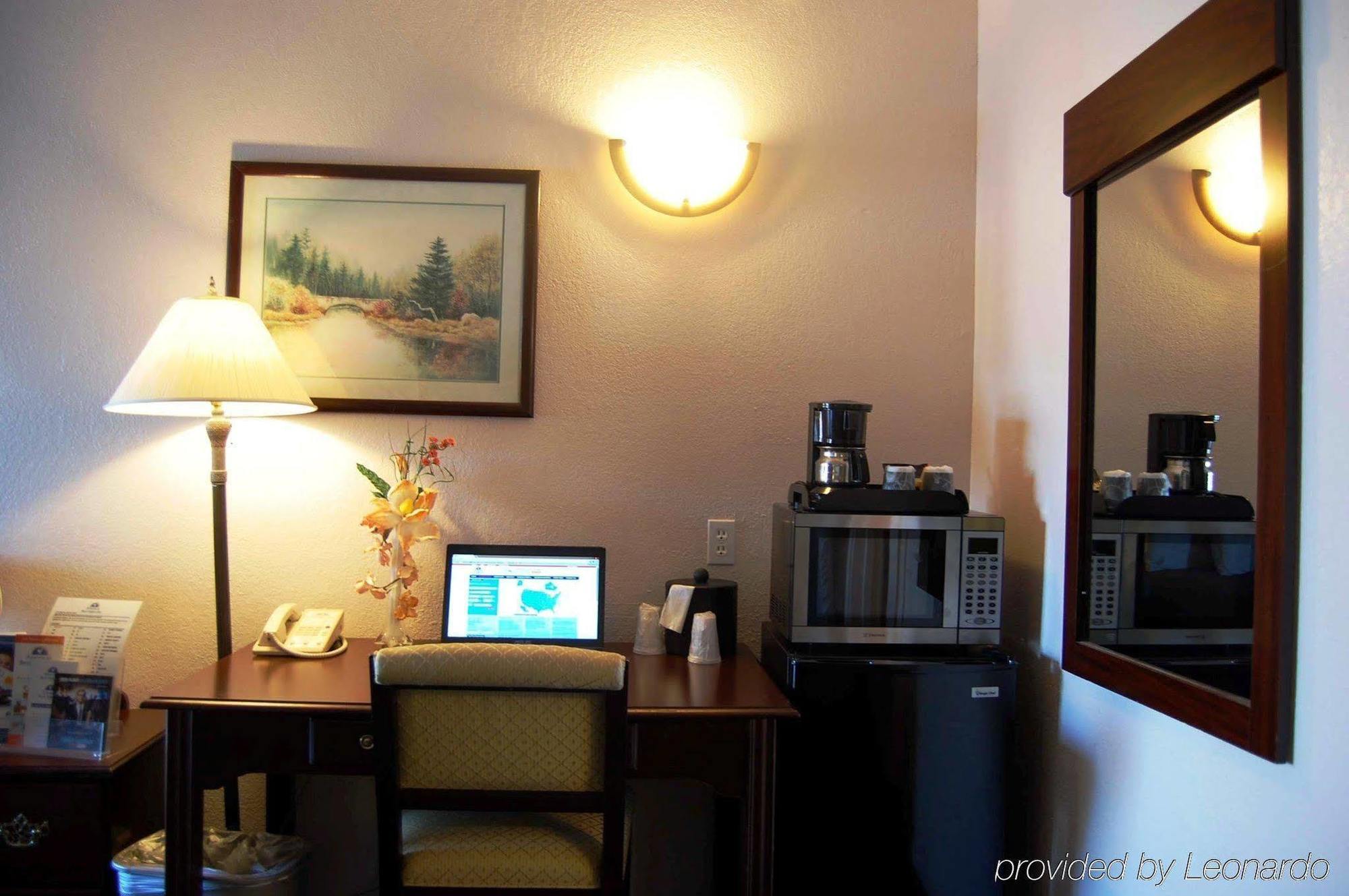 Americas Best Value Inn Los Banos Bagian luar foto